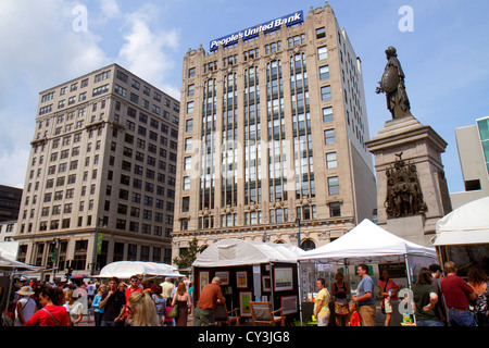 Portland Maine,Congress Street,WCSH 6 Street,Sidewalk Art Festival,artistes,vendeurs stall stands stands stand marché, shopping shopper shopp Banque D'Images