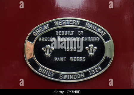 Plaque de fer Brecon Mountain sur le Prince de Galles à Vale de la locomotive à vapeur de fer de Rheidol Wales UK Banque D'Images