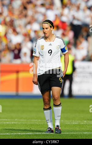 Le capitaine de l'équipe Allemagne Birgit Prinz en action pendant le match d'ouverture du Championnat du Monde de Football Coupe du tournoi contre le Canada. Banque D'Images