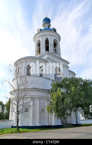 Gate clocher de Svyato-Bogolyubsky antiq, Bogolyubovo, région de Vladimir, Russie Banque D'Images