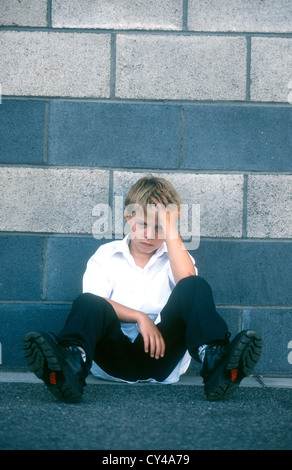 8 ans à la dépression/triste, Londres, Royaume-Uni. Banque D'Images