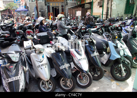 Des scooters à Macao, Chine Banque D'Images