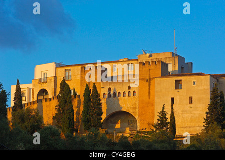 Alcácer do Sal, Château ( maintenant hôtel-pousada) au coucher du soleil, district de SetubaL, Alentejo, Portugal, Europe. Banque D'Images