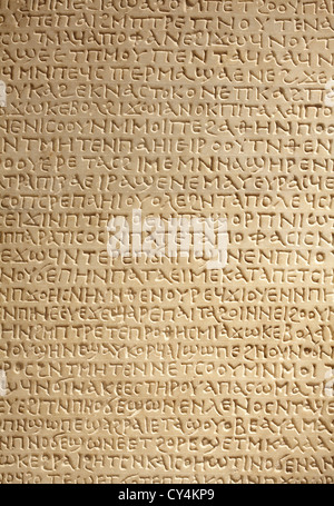 Le grec ancien écrit sur fond de pierre Banque D'Images