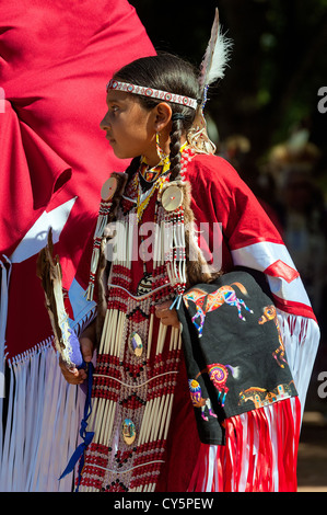 Portrait d'une jeune fille indienne Chumash. Banque D'Images