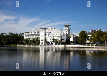 Celebration hotel et le lac rianhard le centre-ville de Celebration en Floride usa Banque D'Images