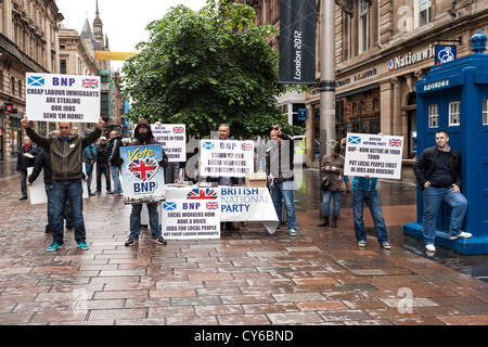 Les partisans de BNP pour faire campagne dans le centre-ville de Glasgow. Banque D'Images