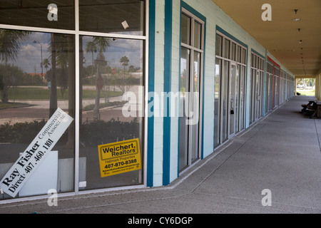 Centre commercial vide vacant à Kissimmee, Floride usa Banque D'Images