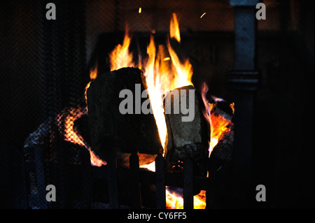 Ouvrir le feu flammes Banque D'Images