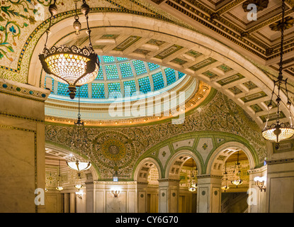 Centre culturel de Chicago (1897) avec le plus grand dôme en vitrail Tiffany Banque D'Images