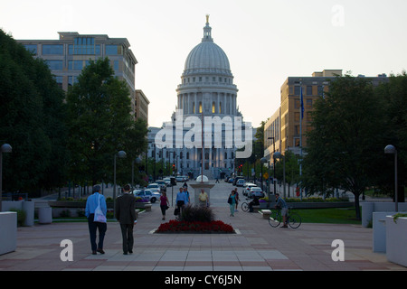 Wisconsin Capitol Building vu de Monona Terrace. Madison, Wisconsin. Banque D'Images