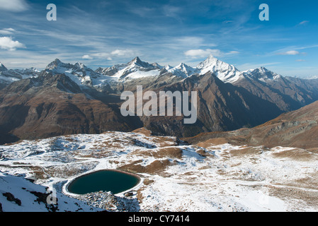 Panorama du Gronergrat, Zinalrothorn Obergabelhorn avec Weisshorn et des pics de montagne, Zermatt, Suisse Banque D'Images