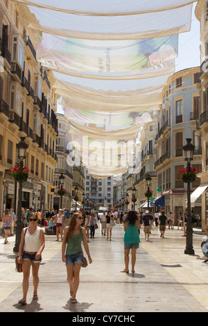 L'un des principaux quartiers commerçants modernes de Malaga cités. L'expérience client 'Calle Marques de Larios' . Malaga espagne. Banque D'Images