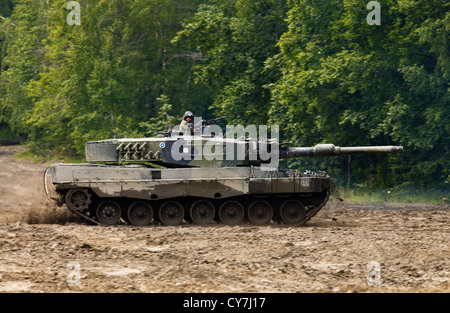 Leopard 2A4 char de combat principal de l'armée finlandaise. Banque D'Images