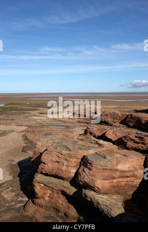 L'estuaire de la rivière Dee avec tide dans West Kirby Wirral UK Banque D'Images