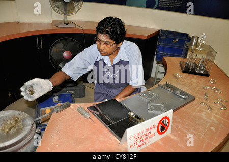 Le Royal Selangor Pewter, musée, atelier & showroom. L'État de Selangor, Malaisie, Kuala Lumpur. Banque D'Images
