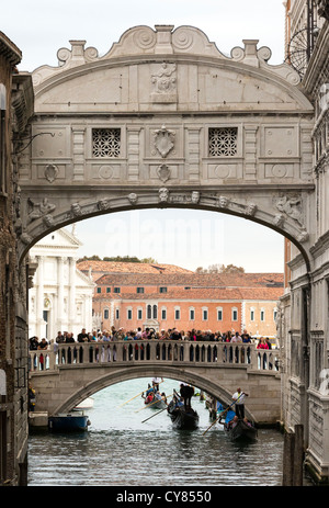 Le Pont des Soupirs, Venise Banque D'Images