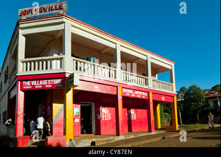 Un centre commercial, avenue Joffre , rue principale de Joffreville, Madagascar Banque D'Images