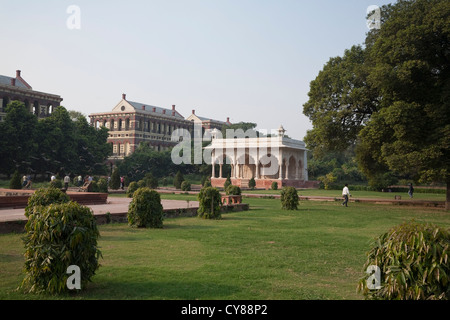 Dans le domaine du palais du Fort Rouge - Delhi, Inde Banque D'Images