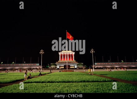 Mausolée de Ho Chi Minh en place ba dinh à Hanoi au Vietnam en Extrême-Orient asie du sud-est. L'histoire emblématique icône Chef de voyage historique d'inspiration Banque D'Images