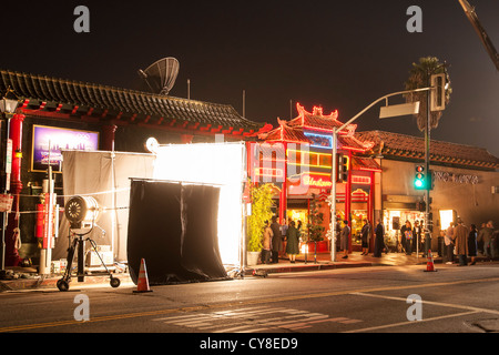 Un décor de cinéma en pleine production à Los Angeles Chinatown. Banque D'Images