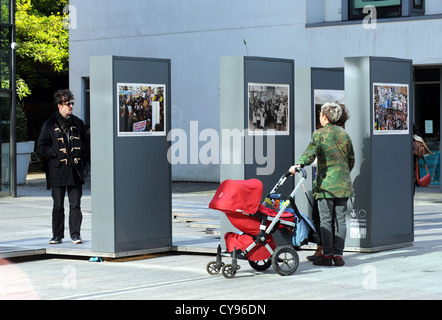 Une partie de la biennale 2012 Photo Brighton exposition de photographies Journal Argus Banque D'Images