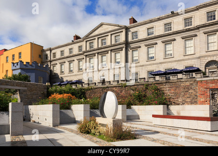 Grands Appartements du château de Dublin de la Garda Memorial Garden à Dublin, en République d'Irlande, Irlande. Banque D'Images