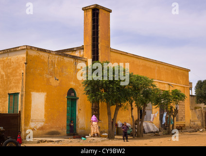 Ancienne usine italienne à Dekemhare, Erythrée Banque D'Images