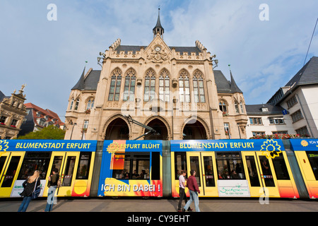 La ville de chemin de fer, de l'HÔTEL DE VILLE, PLACE FISCHMARKT, Guildhall, centre historique, Erfurt, Thuringe, Allemagne Banque D'Images