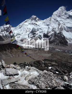 8848m l'Everest, à au nord-est, vue depuis le chemin de Kala Patthar Banque D'Images