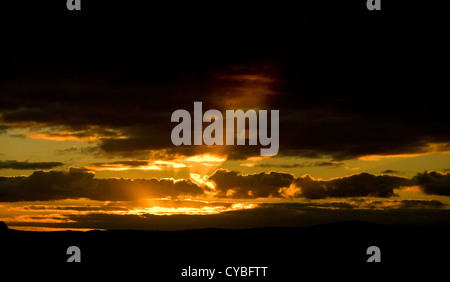 Coucher de soleil spectaculaire. Banque D'Images