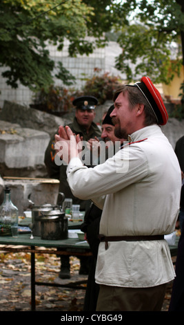 Don Cossack est membre de l'Kornilovets "Club patriotique' Volchansk, région de Kharkiv Banque D'Images
