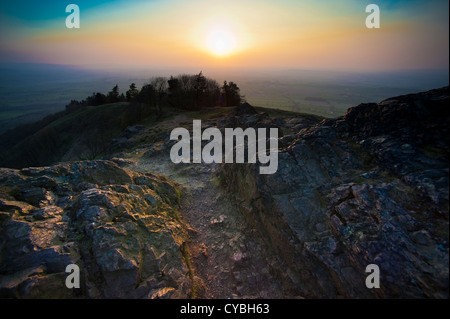 Coucher du soleil sur le sommet de la colline Wrekin Shropshire England UK Banque D'Images