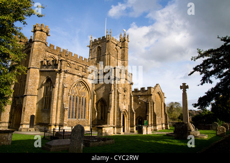 Crewkerene, une petite ville de Somerset England UK église St Bartholomews Banque D'Images