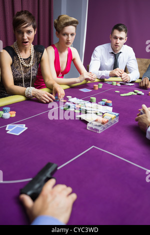 Les gens choqués par canon sur le tableau Banque D'Images