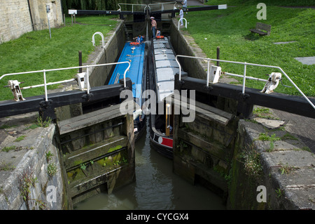 Canal d'ouverture d'écluses à la Bath Banque D'Images