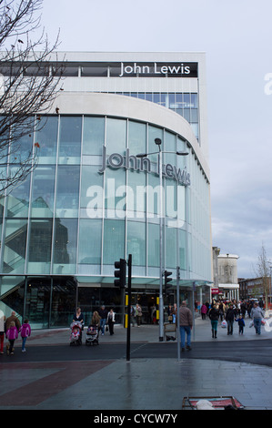 Le 31 octobre 2012. Exeter, Devon, Angleterre. La nouvelle direction de John Lewis sur Exeter High Street. Banque D'Images