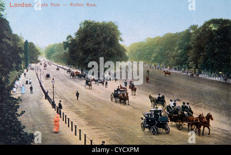 Sud de Rotten Row et l'entraînement du chariot Hyde Park Londres vers 1900. Photo Carte Postale, teinté à la main. Banque D'Images