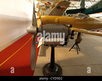 Les moteurs d'avions dans le Musée de l'Aviation de Prague Banque D'Images