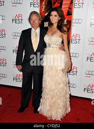 Blanca Blanco, John Savage aux arrivées pour le festival 2012 Soirée d'ouverture première de Hitchcock, le Grauman's Chinese Theatre, Los Angeles, CA 1 novembre 2012. Photo par : Dee Cercone/Everett Collection Banque D'Images