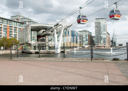 Cable Cars à l'entrée et à la sortie de la Station de Base Banque D'Images