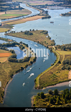 Les Pays-Bas, Maasbracht, disponibles dans les lacs appelé Maasplassen et Meuse ou de la Meuse. Vue aérienne. Banque D'Images