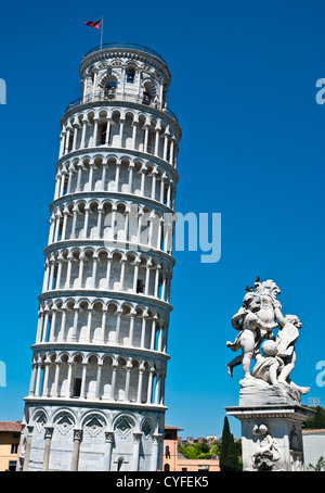 Pise, Italie : point de repère de la tour maigre Banque D'Images