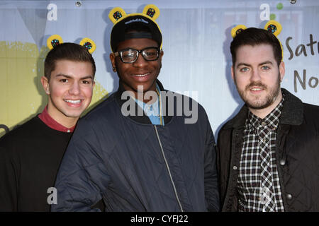 SONNY JAY & TE EUGENE & EDDIE BRETT BBC LES ENFANTS DANS LE BESOIN. PUDSEY STREET 2012 LONDON ENGLAND UK 03 Novembre 2012 Banque D'Images