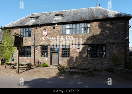 La montagne Skirrid Inn, Llanfihangel Crucorney, à quelques kilomètres au nord de Galles, UK Banque D'Images