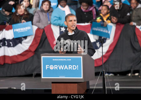 3 novembre 2012 - Bristow,USA - Le président Obama campagne de réélection Crédit photo : Rudy K./Lawidjaja Alamy Live News Banque D'Images