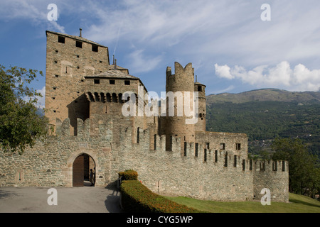 Valle d'Aosta : Fenis castle Banque D'Images