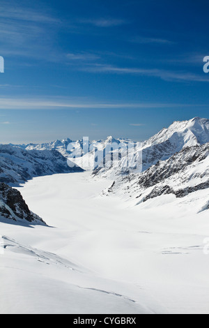 Glacier d'Aletsch Aletschgletscher () vu de Jungfraujoch 'haut de l'Europe". Le glacier est le plus grand et le plus long d'Europe. Banque D'Images