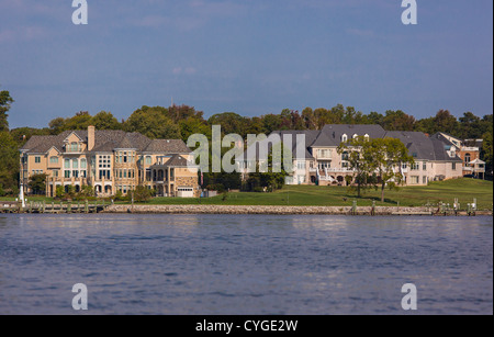 MOUNT VERNON, Virginia, USA - Elite homes sur la rivière Potomac. Banque D'Images