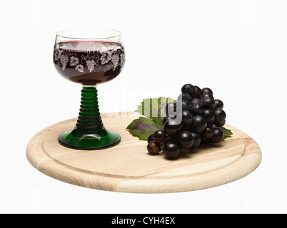 Verre de vin rouge et noir Raisins Banque D'Images